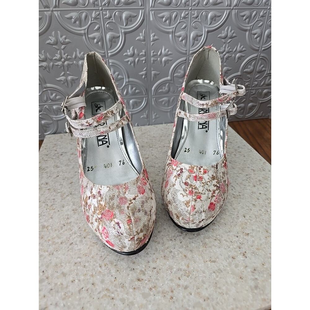 Daryana Lacy Flower Wedding 4" Heel Platform Bohemian Romantic Size 9